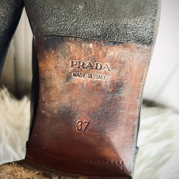 VTG? Distressed PRADA Wmn's Ankle Boots sz 6.5 37 Black Leather pull on Booties - Picture 10 of 11